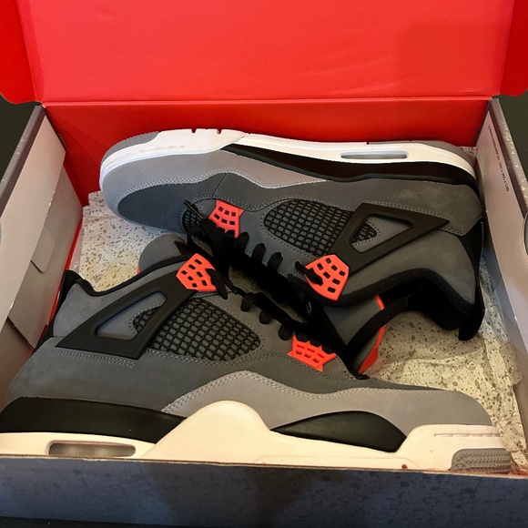 Nike Other - Men’s Air Jordan 4 Retro OG Bred